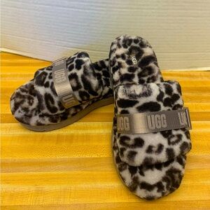 New UGG Fluffita Panther Print Stormy Gray Slippers Women’s Size 11